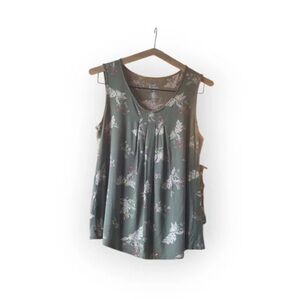 Sleeveless Floral Pleated Tank Top - Sage Green